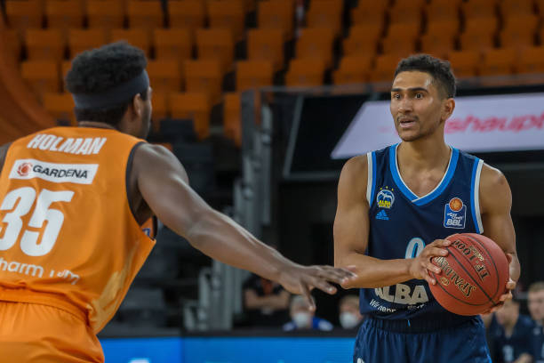 连续的引援 连续的引援