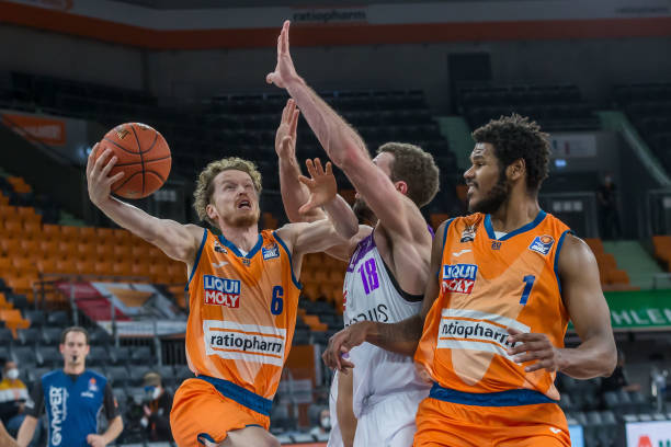 欧国联ACD级组：克罗地亚踢和葡萄牙.