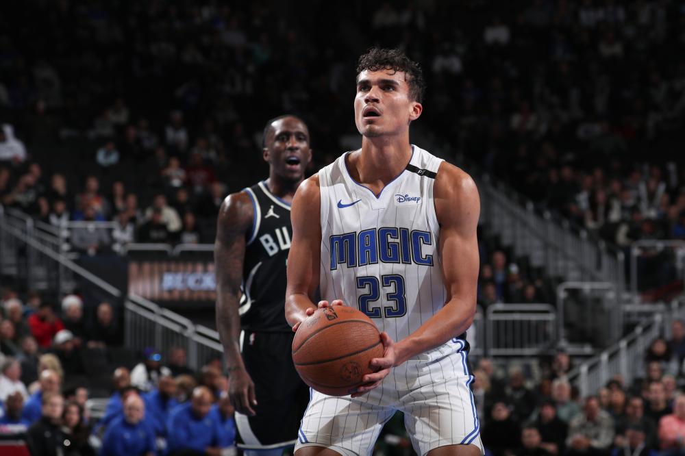 中占据优势 中占据优势